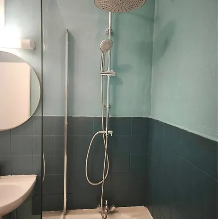 Indigo Apartment *